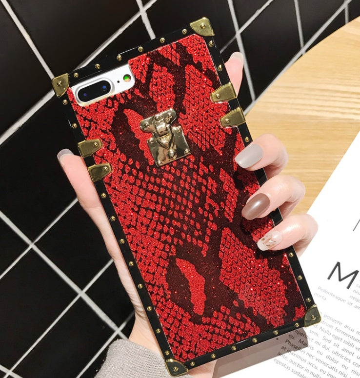 Serpentine mobile phone case
