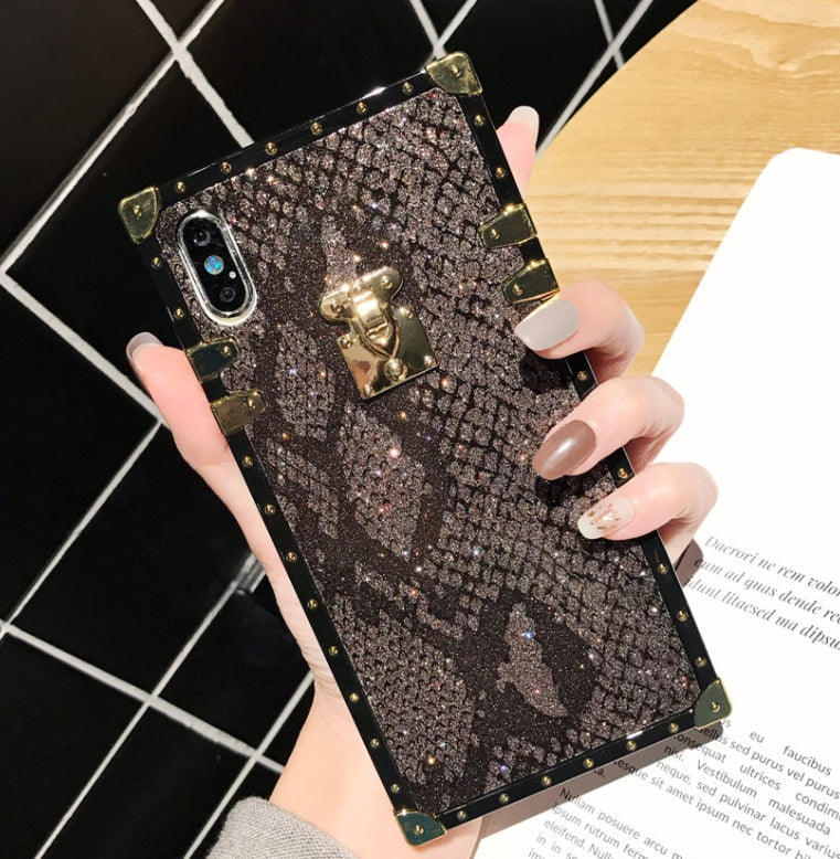 Serpentine mobile phone case